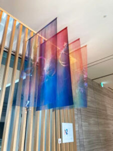 2021年8月3日から、美濃友禅作品が名古屋JRゲートタワーホテル15階ロビーとフロント前にて展示されています。